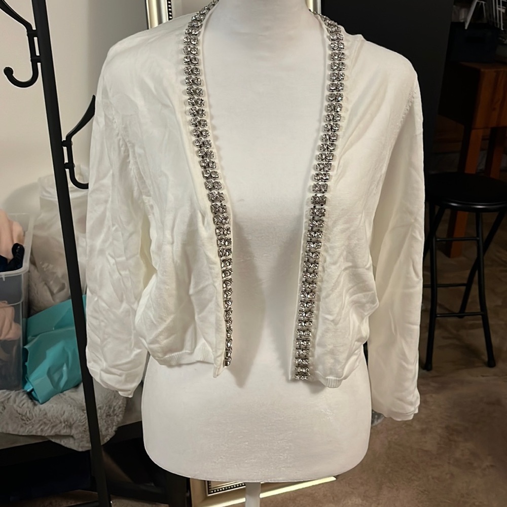 NWT beautiful slightly wrinkled bedazzled cream crop jacket